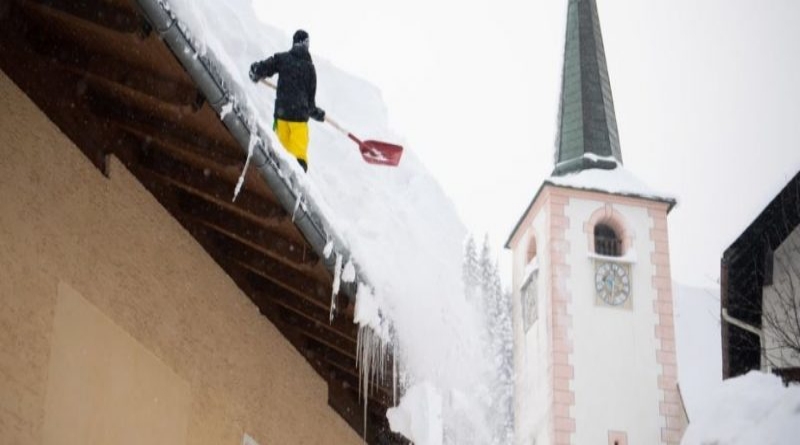 Prvi veći snijeg u austrijskim Alpama ostavio bez struje gotovo deset tisuća domova