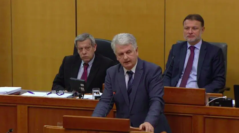 Mišić: Zašto se štiti petokraka i zločini koji koji su počinjeni pod njom