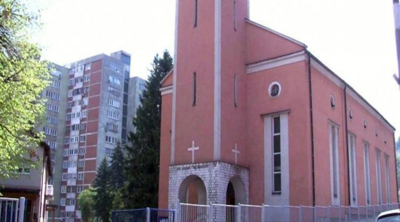 Vjernici spriječili lopova da ukrade novac od donacija: Zaključali ga u crkvu do dolaska policije