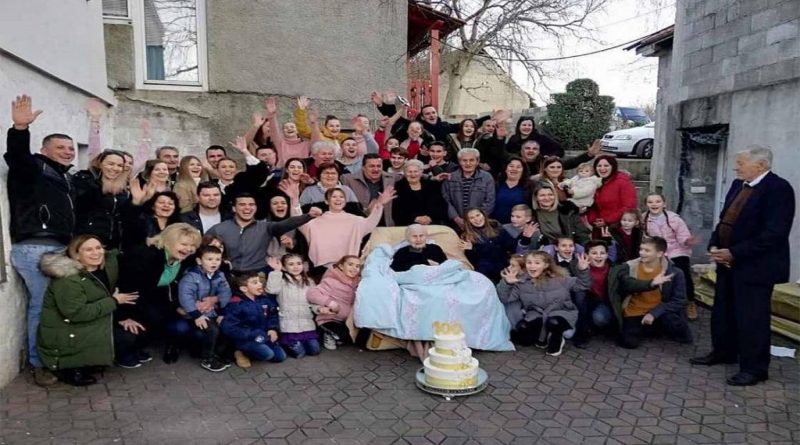 Baka Janja iz Gruda proslavila 100. rođendan