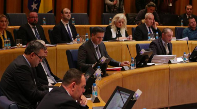 Ratnim zločincima ostavljeno pravo kandidiranja na izborima