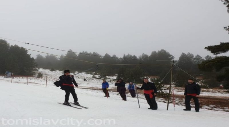 KUPRES: Na padinama Čajuše po prvi puta u povijesti održana Ski alka