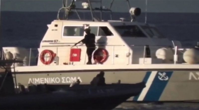 VIDEO: Grčka policija puca i pokušava potopiti čamac s migrantima?