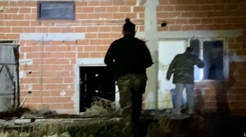 NAORUŽANI CIVILI U POTRAZI ZA IZBJEGLICAMA