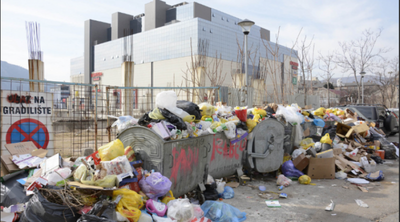 HRS: Smatra li gradska uprava Mostara da su žitelji grada nepismene budale?!