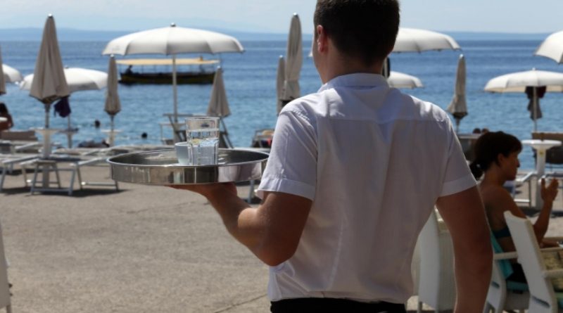 SEZONI OPET PRIJETI MANJAK RADNIKA, MORAT ĆEMO IH UVOZITI: ‘Perači suđa traže po 7000 kn’; kuhari pak imaju svoju stranu priče