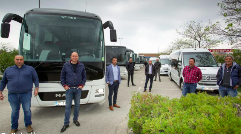 Prosvjed vlasnika prijevozničkih tvrtki s tisućama radnika: Prisilno smo parkirali 1600 autobusa, leasing će nas ubiti, a od sezone nema ništa