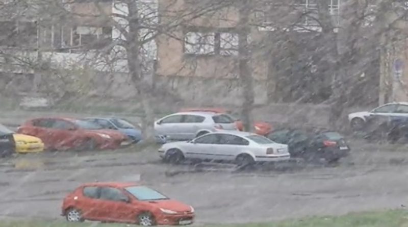 U ZAGREBU PADA SNIJEG! Stigla nam je brza, nagla i žestoka promjena vremena; Vakula objavio što nas sve čeka idućih dana