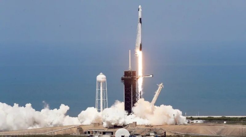 Uspješno lansirana raketa SpaceX-a, NASA u svemir ponovno leti s tla SAD-a