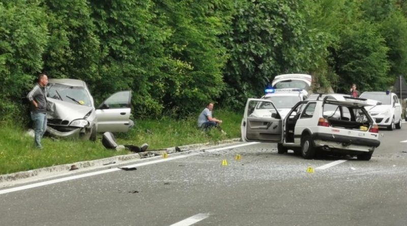 Tijekom vožnje dobio epileptični napad i izazvao sudar, jedna osoba poginula