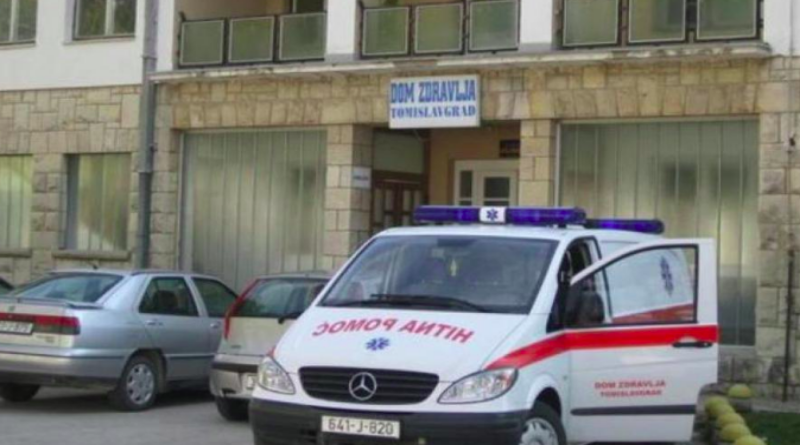 SVAKA ČAST MIJO: Mijo Matić donirao ultrazvučni aparat Domu zdravlja Tomislavgrad