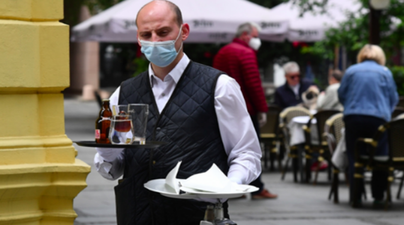 Epidemiološke mjere u FBiH se najmanje poštuju u trgovinama, kafićima i tržnim centrima