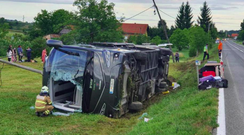 PREVRNUO SE AUTOBUS S BH. DRŽAVLJANIMA, ŠESTERO OZLIJEĐENIH