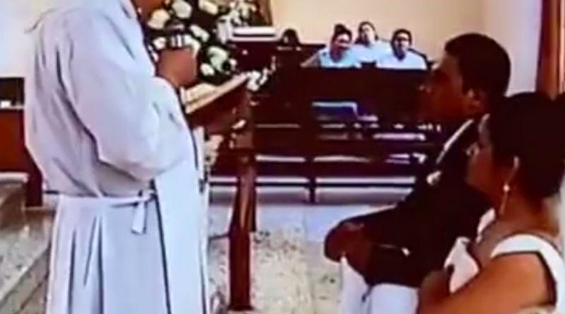 VIDEO Ovaj gaf s vjenčanja morate pogledati: Mladoženji se narugala i sama supruga