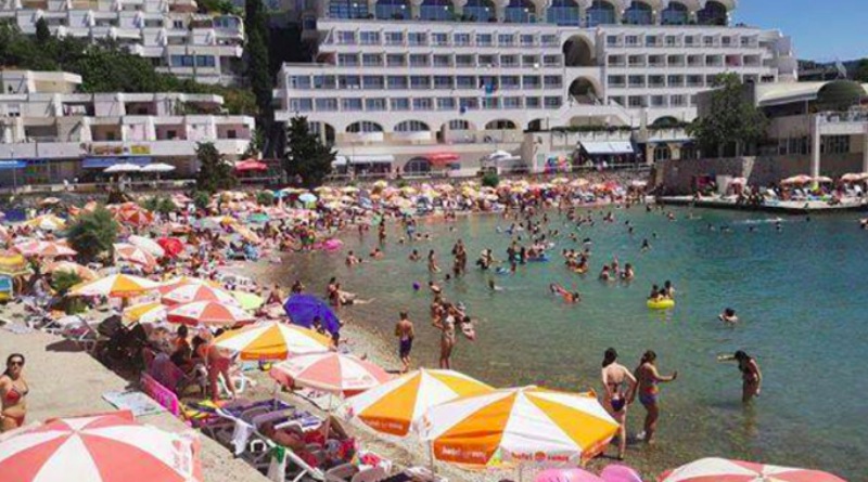 U RS-u podijeljeno 4000 turističkih vaučera, u FBiH odustali od te ideje
