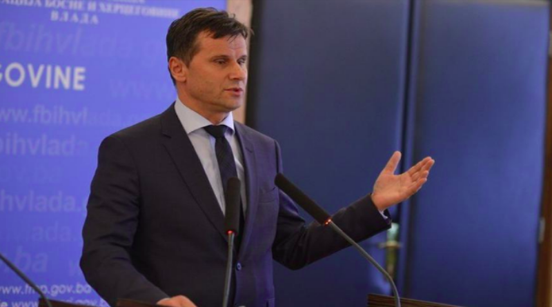 Cijeli Novalićev ured mora u samoizolaciju