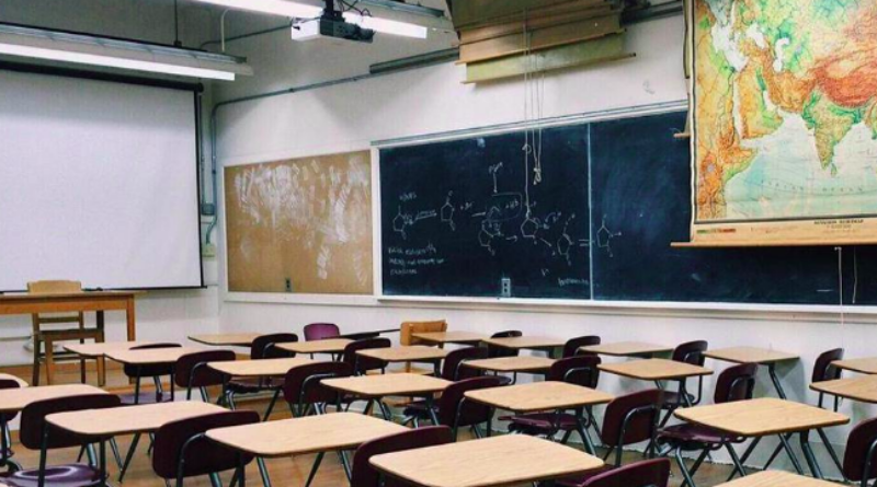 Profesorica koja je bolovala od korone preminula tijekom online nastave