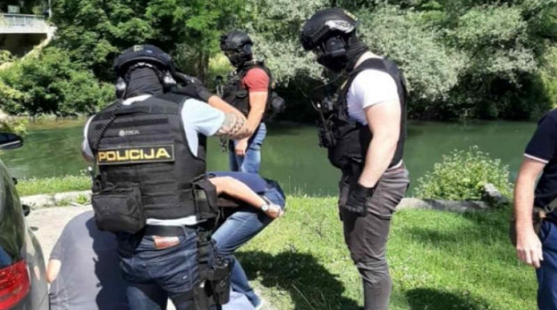U tijeku akcija "Bure" u Livnu i Bihaću: Uhićeno pet osoba, oduzeta velika količina droge i 100.000 KM