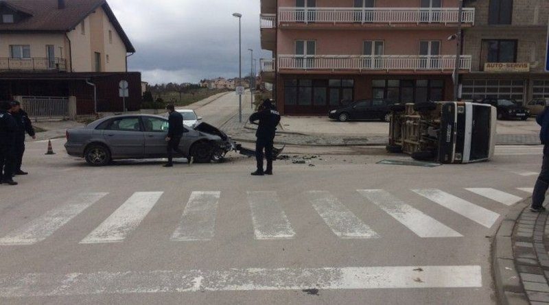 TOMISLAVGRAD: U teškoj prometnoj nesreći ozlijeđene dvije osobe