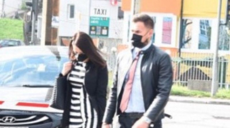 "Selam gospodine Novaliću, Asim mi je rekao da vam se javim..."