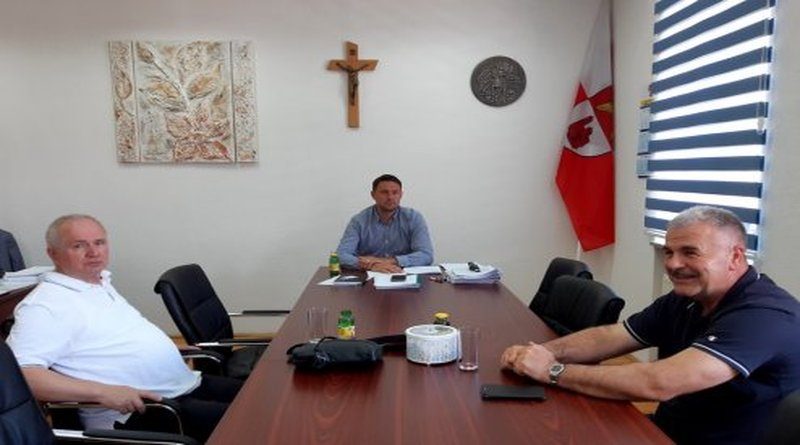 BUNTIĆ SE SASTAO S PREDSTAVNICIMA HAJDUČKE DRUŽINE MIJATA TOMIĆA