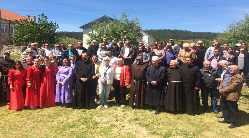 TOMISLAVGRAD: Proslavljena krsna slava hrama sv. Nikolaja Čudotvorca