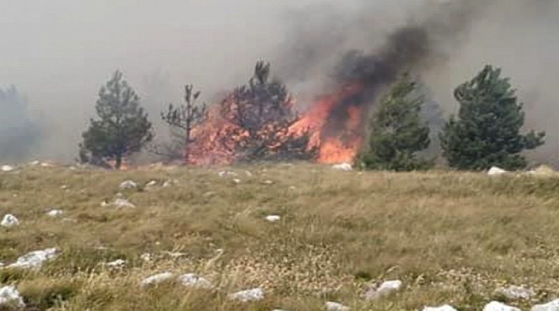 Na Kupresu i dalje aktivna dva velika požara