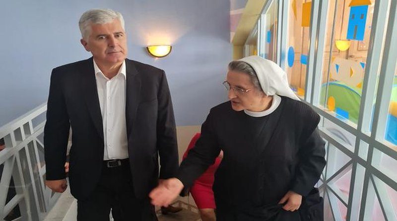 ČOVIĆ OTVORIO, SIČAJA BLAGOSLOVIO: U novootvoreni vrić "Sestra Nada" krenut će 45 djece