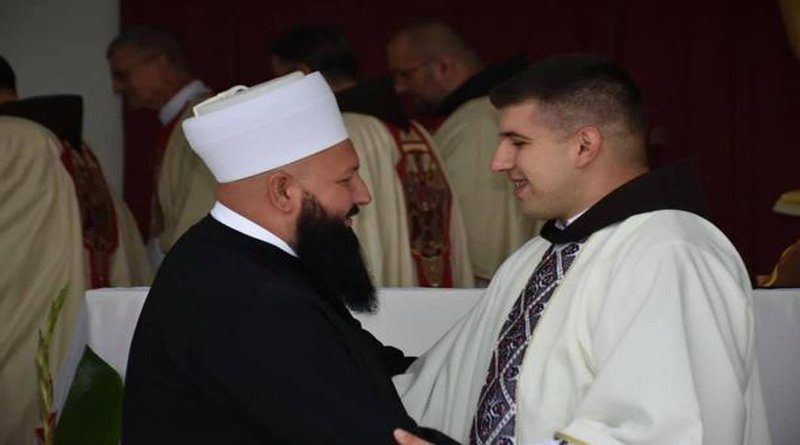 Lijepa priča iz BiH: Imam došao na mladu misu svećeniku u Rami