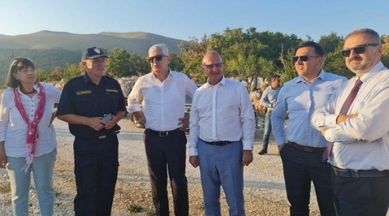 Grlić Radman: Gašenje požara kod Tomislavgrada i Širokog Brijega je čin zajedništva, požari govore o vlasti u BiH