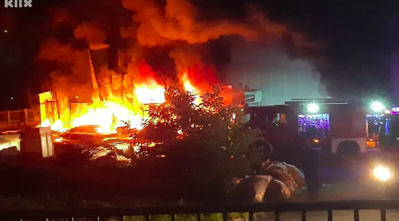 Veliki požar "progutao" skladište tvrtke namještaja "Malagić"