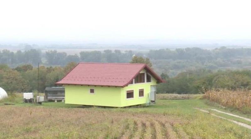 I OVO JE BIH: Izgradio rotirajuću kuću kako bi ugodio ženi