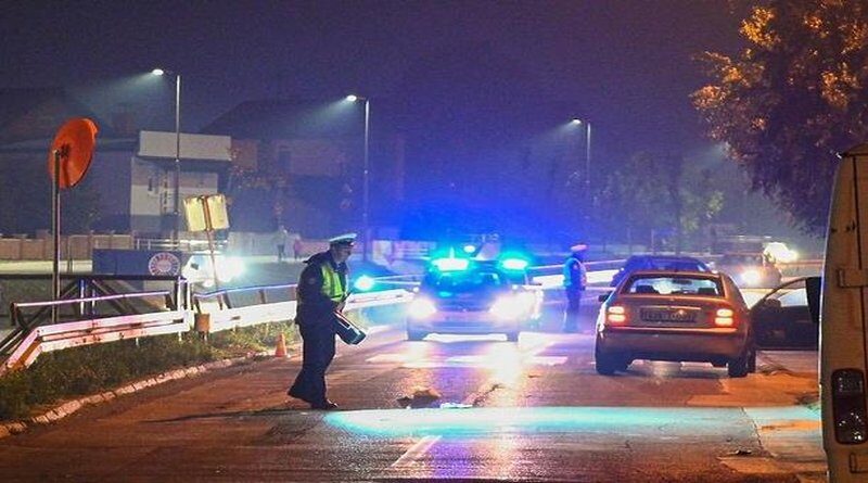 UŽAS U BIJELJINI Dječak poginuo, roditelji teško ozlijeđeni, oba vozača pobjegla