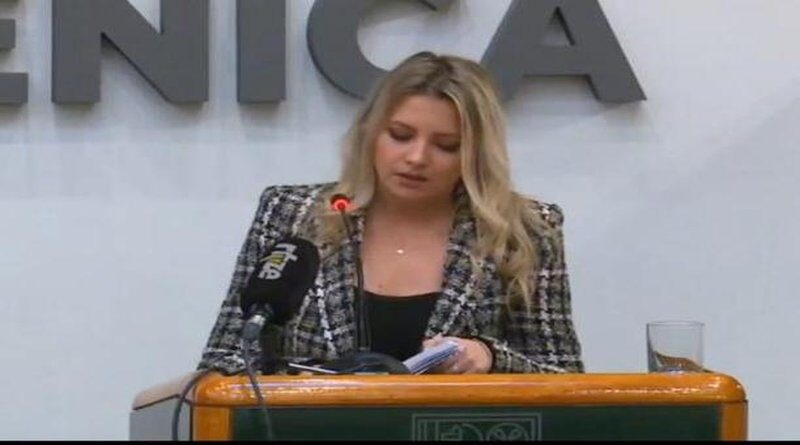 Vijećnica SDA u Zenici pronašla nož u gumi svog parkiranog auta