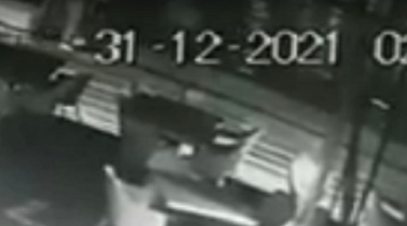 Mediji u Srbiji objavili uvećanu staru snimku Mateja, pišu da na njoj nije sam
