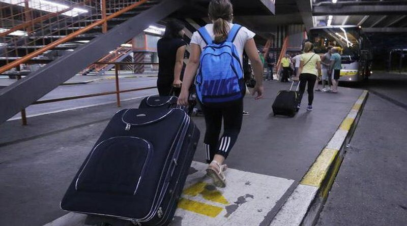 Iseljavanje iz BiH zaustavile bi veće plaće i novi poslovi