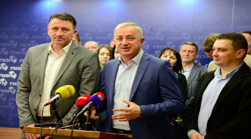 Građani Drvara treba da kazne vlast SNSD-a i HDZ-a