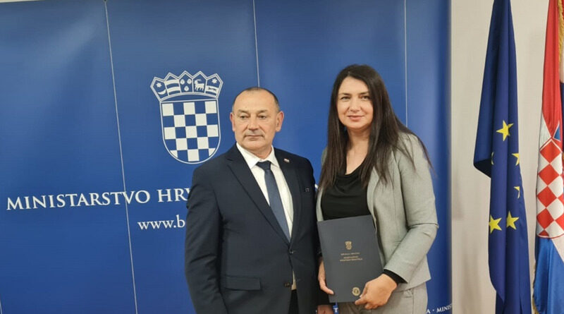 Potpisan Sporazum o suradnji u organizaciji posjeta Vukovaru učenika završnih razreda osnovnih škola iz BiH