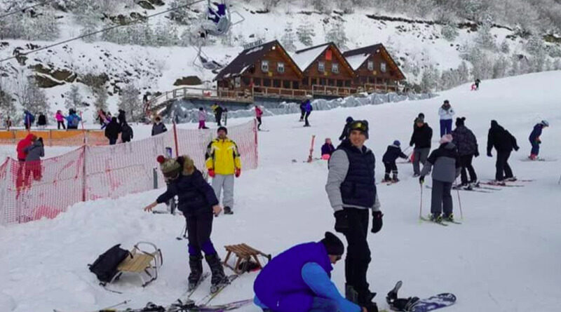 Brojni posjetitelji uživali u zimskom danu na Kupresu