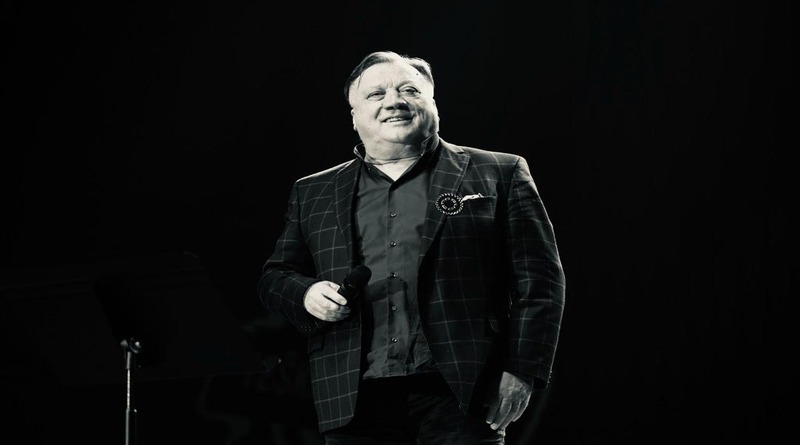 Preminuo legendarni pjevač Halid Bešlić u 72. godini života