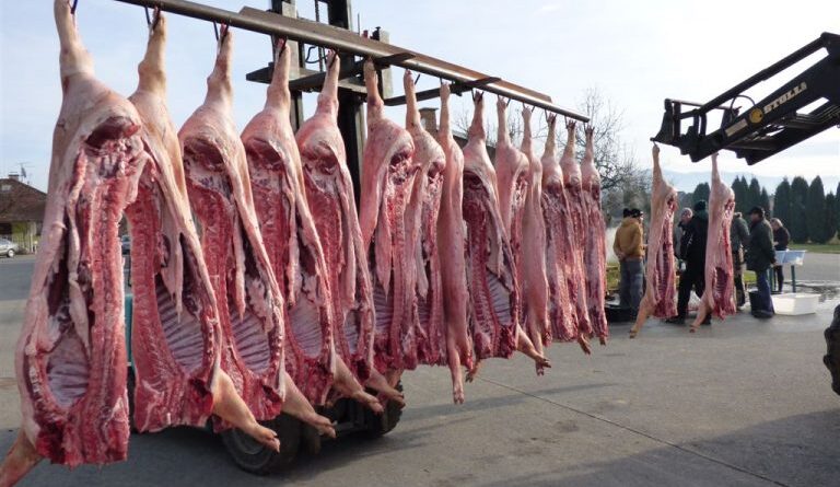 Počinje sezona svinjokolje: cijene svinjskog mesa niže nego lani