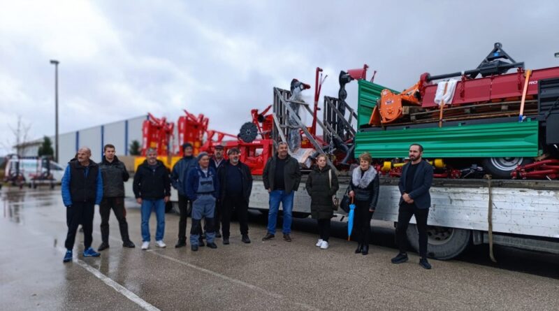 Dodijeljena poljoprivredna oprema u Kupresu: 14 lokalnih proizvođača dobilo nove priključke