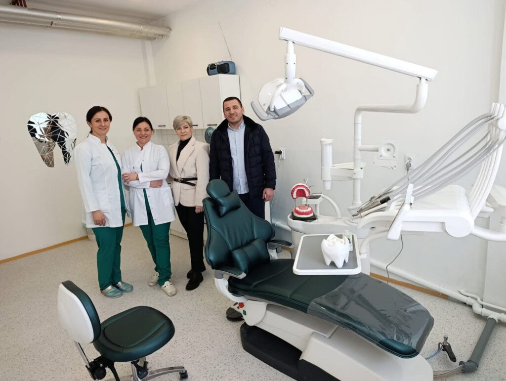 Ministrica rada, zdravstva, socijalne skrbi i prognanih Hercegbosanske županije Dijana Novković Pećanac posjetila Dom zdravlja Drvar