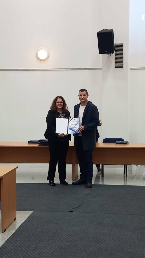 Nagrađeni najbolji učenici u FBiH: Priznanje i učenici OŠ fra Lovro Karaula Livno