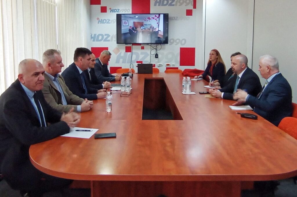 Ginkel u Mostaru s liderima novog političkog bloka hrvatskih stranaka