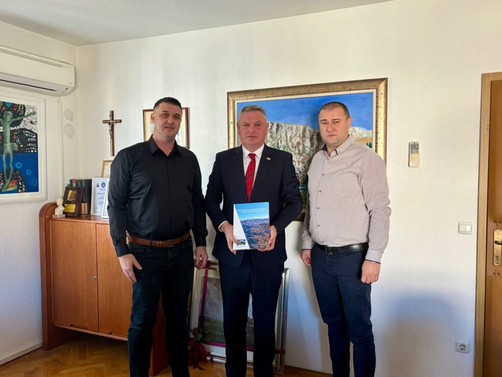 Predsjednik Vlade dr. sc. Ivan Vukadin održao sastanak s predstavnicima Hrvatskog šumarskog društva u FBiH