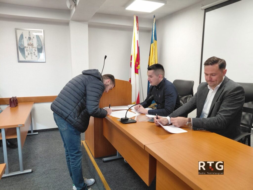 Održano svečano potpisivanje ugovora o stipendijama