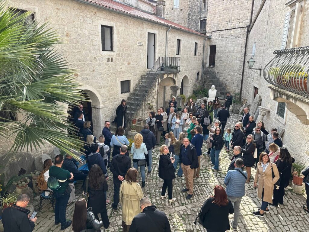 Predstavnici HBŽ na stručnom skupu u Trogiru: Naglašena važnost obrazovanja o Domovinskom ratu