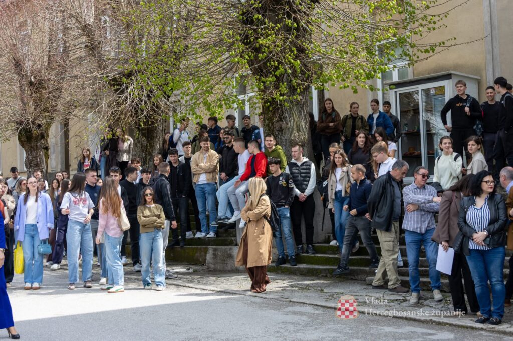 Gimnazija Livno dobiva modernu športsku dvoranu – pogledajte projekt (FOTO)