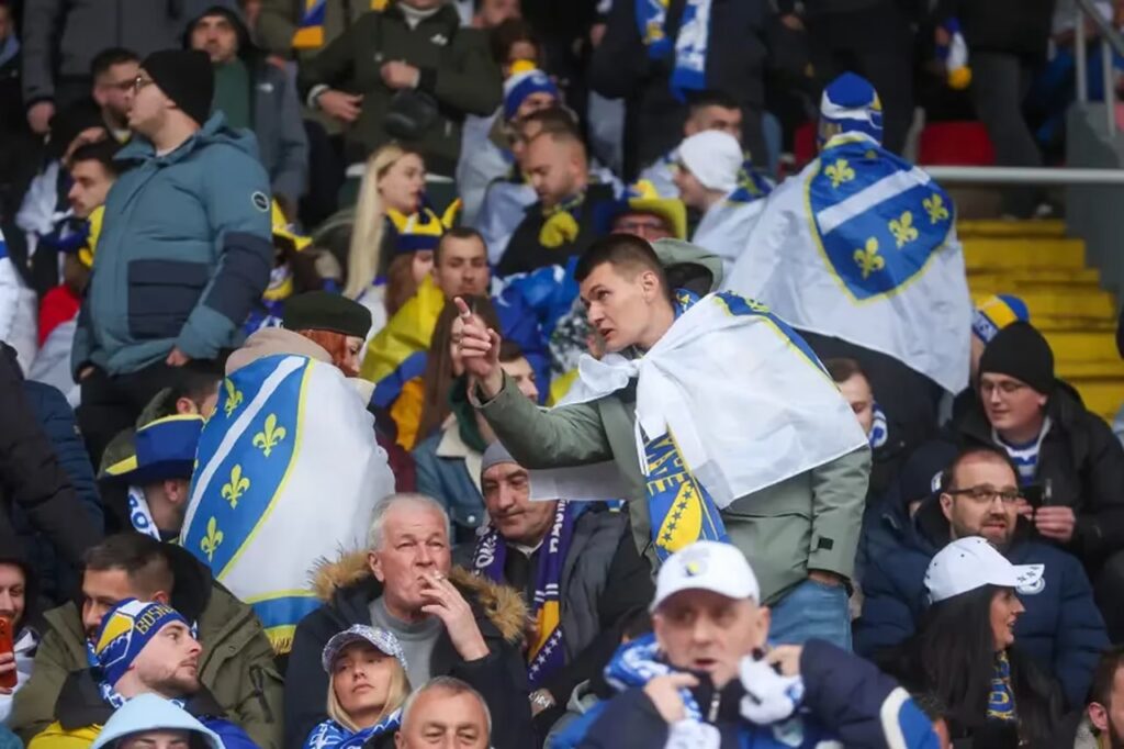 HSS traži od FIFA-e: Zabranite na stadionima zastave s ljiljanima